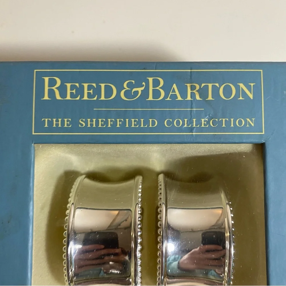 NIB Set Of 4 Reed & Barton Silver Plate Napkin Rings